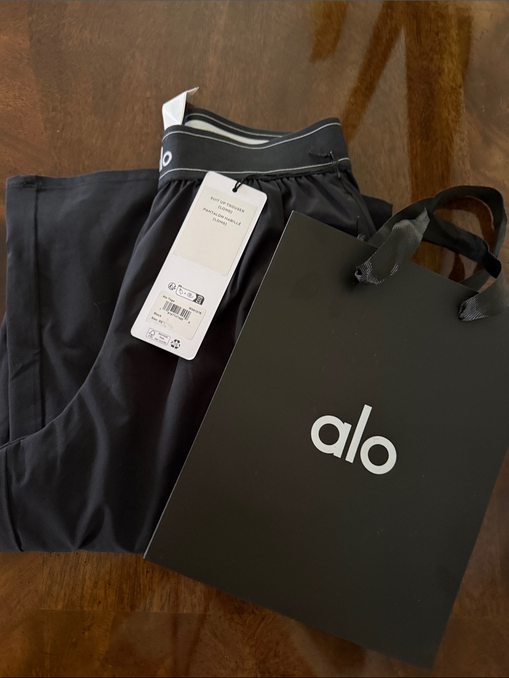ALO Yoga XS Long Suit Up Trouser - Picture 3 of 3